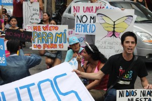 Marcha de las Putas y Putos Guayaquil - Ecuador - Asociación Silueta X (38)