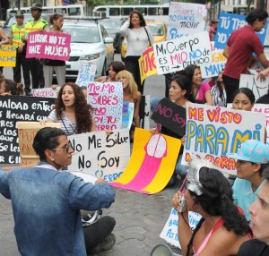 Marcha de las Putas y Putos Guayaquil - Ecuador - Asociación Silueta X (43)