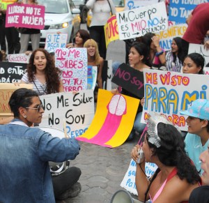 Marcha de las Putas y Putos Guayaquil - Ecuador - Asociación Silueta X (44)