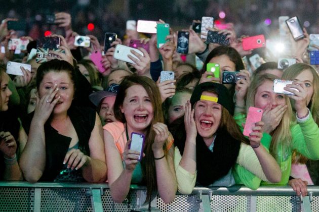 Homosensualemparejanasusídolos-diario el diverso.jpg