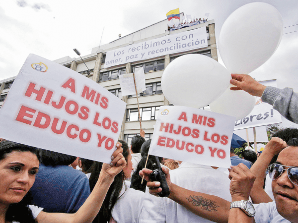 protesta lgbt-diario el diverso.png